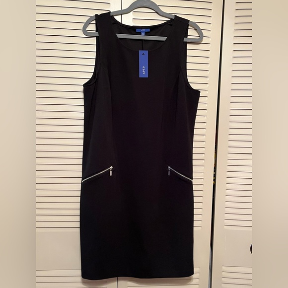 Apt. 9 Dresses & Skirts - Apt 9 Black Cocktail Dress with Pockets- NWT